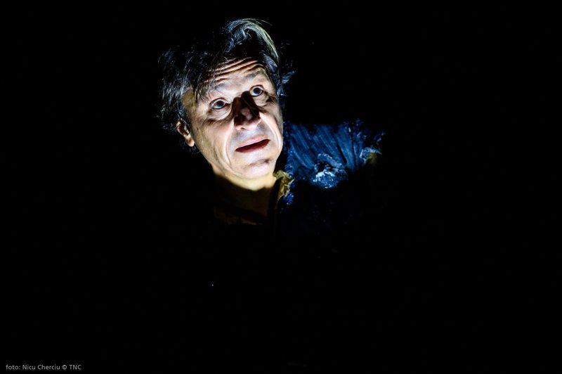 Claudiu Bleonț: „Să nu uităm că teatrul a ieșit din templu!”